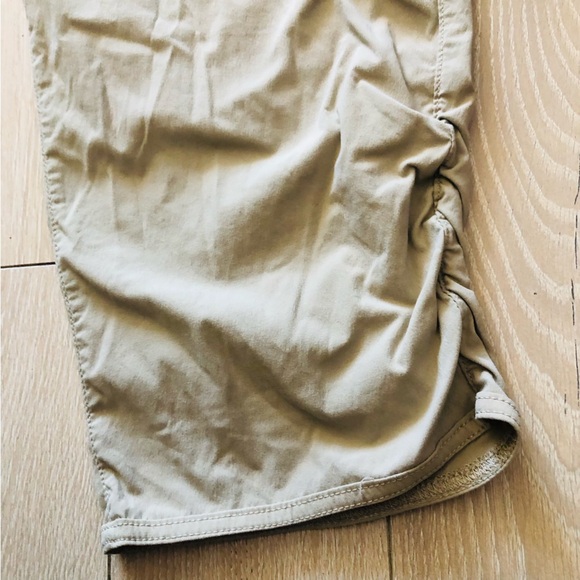 Eddie Bauer Outdoor Hiking Shorts with Zippered Pockets in Beige Size 16 - Picture 7 of 16